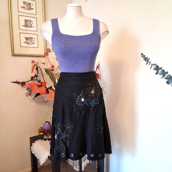 NWT Simon Chang Elegant Black Floral Embroidered Fall Winter Lined Ruffle Skirt - Picture 10 of 13